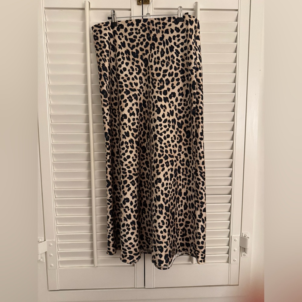 Zara Leopard Print Satin Midi Skirt size M